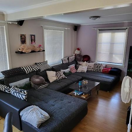 아렌달 Sentrumsleilighet Med Gratis Parkering Til Leie 아파트 외부 사진